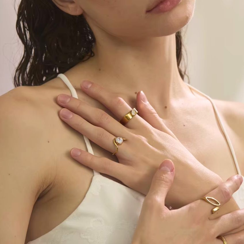 Geometric Hollow Ring