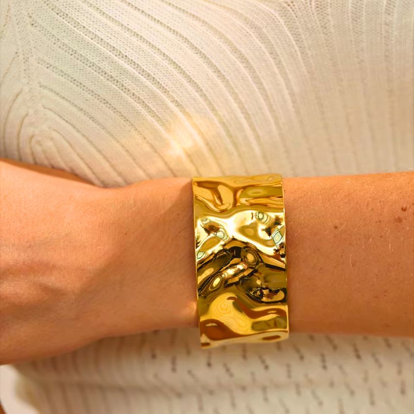 Bold Edge Cuff