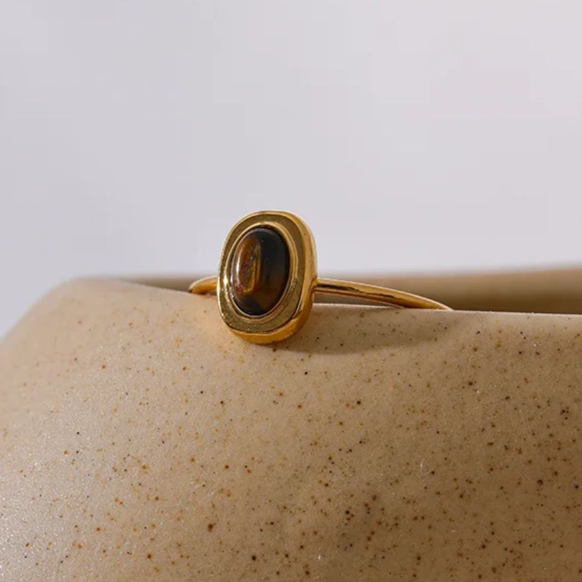 Elowen Oval Stone Ring