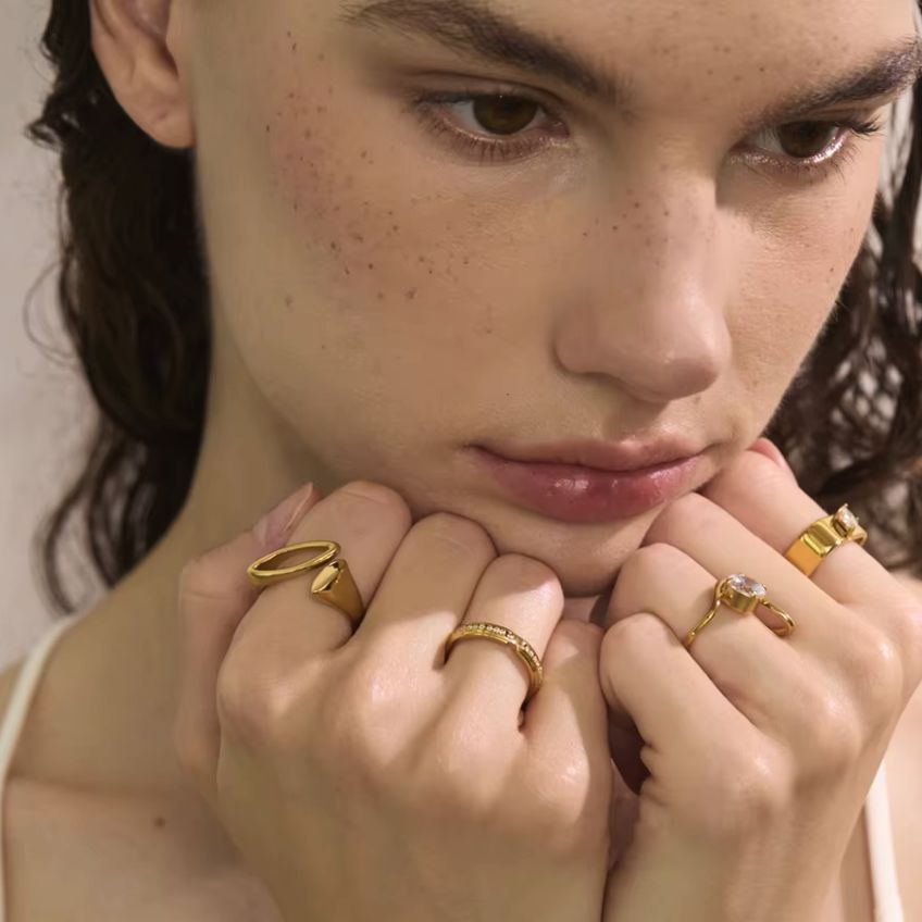 Geometric Hollow Ring