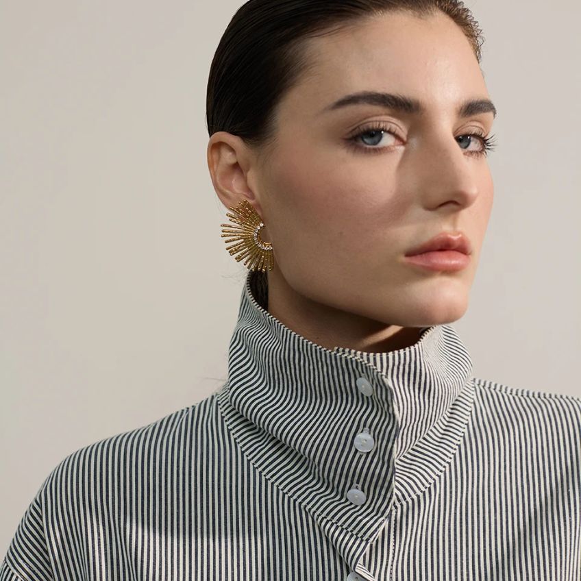 Earrings Nova Edge – Geometric Studs with Zircon Shine