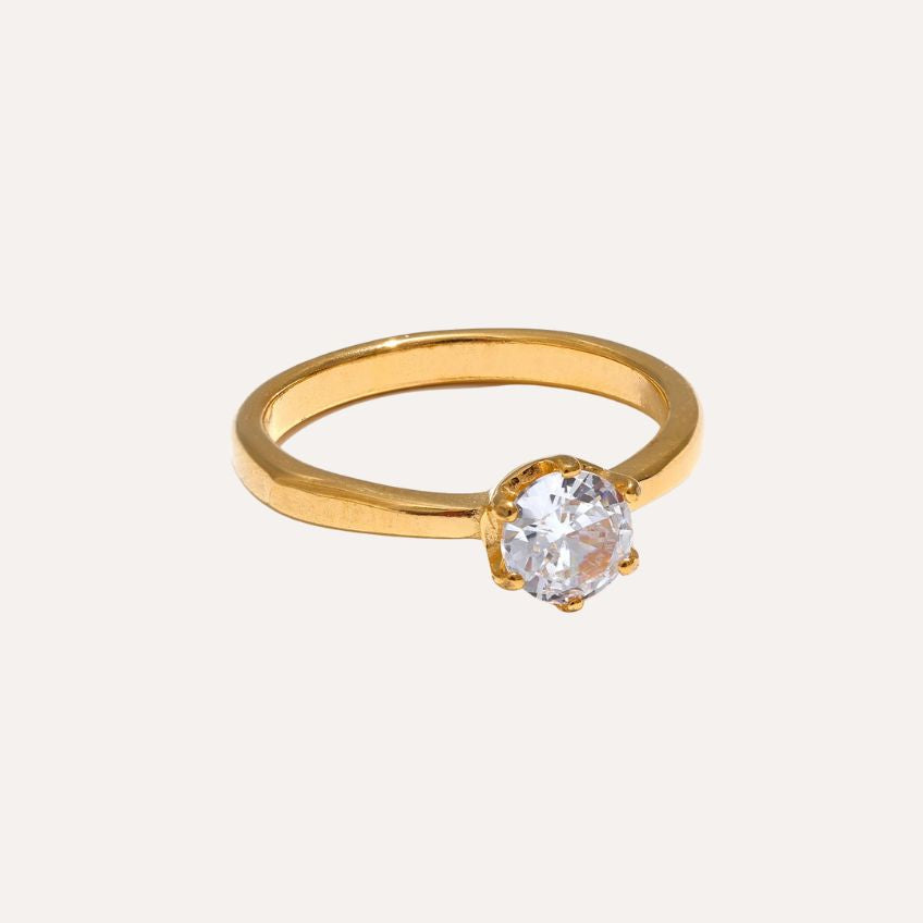 Aurelia Classic Zirconia Ring