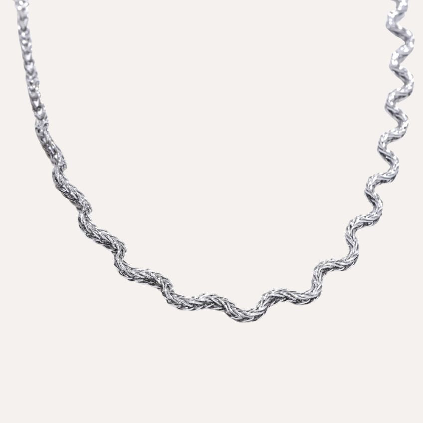 Solvéra Chain Collar