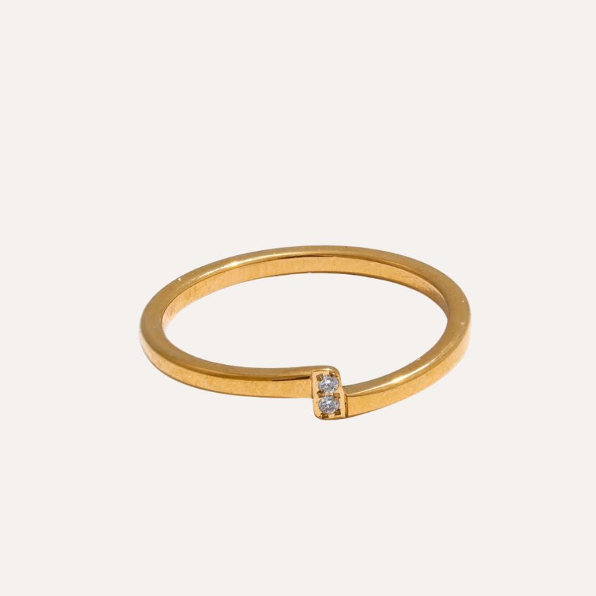 Lunelle Slim Spark Ring