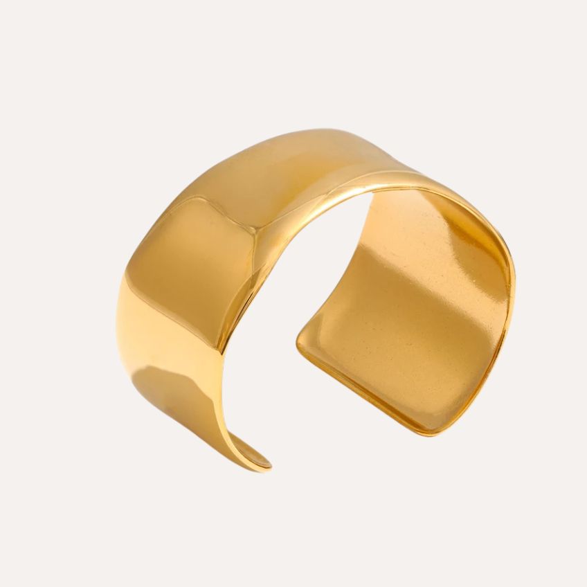 Valmira Grand Cuff