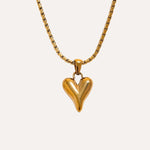 Load image into Gallery viewer, Amarisse Textured Heart Necklace
