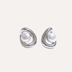 Load image into Gallery viewer, Earrings Ovale Lumi – Geometric Hollow Studs with Pearl Accent
