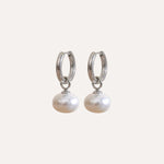 Load image into Gallery viewer, Earrings Éclat Pearl Drop
