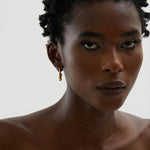 Load image into Gallery viewer, Earrings Lumi Linea – Minimalist Pearl Studs in 18K Gold Plating

