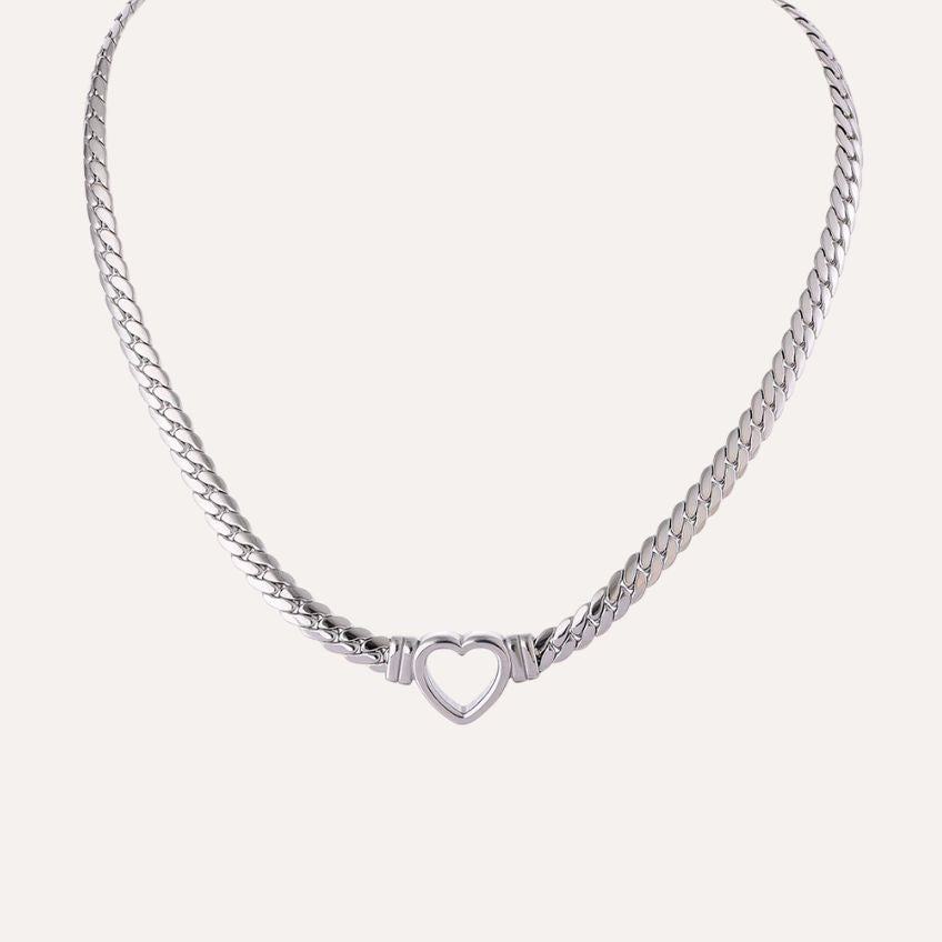 Lien Heart Necklace
