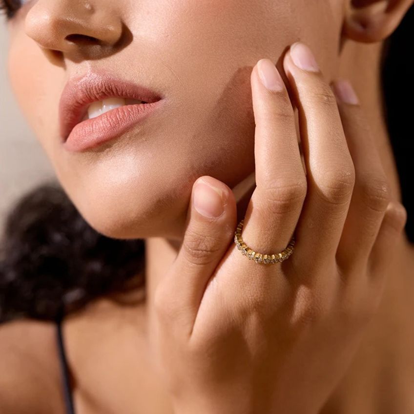 Éclara Zirconia Band Ring