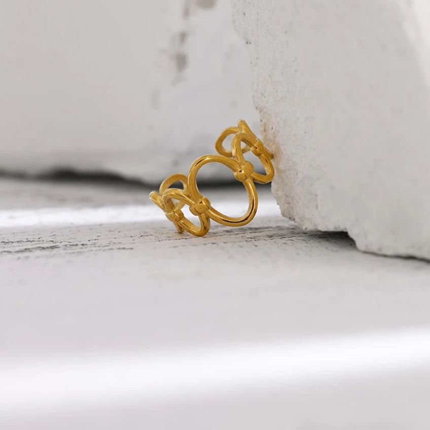 Cavira Chain Statement Ring