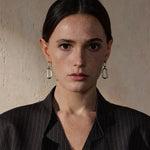 Load image into Gallery viewer, Earrings Liora Bow
