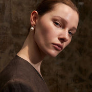 Earrings Aura Pearl – Classic Round Studs with Zircon Shine