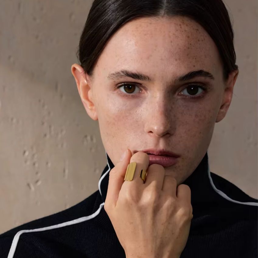 Wide Open Geometry Ring