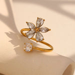 Load image into Gallery viewer, Florisse Sparkling Flower Ring
