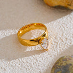 Load image into Gallery viewer, Solynne Drop Glow Ring
