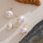 Load image into Gallery viewer, Earrings Lumière Pearl
