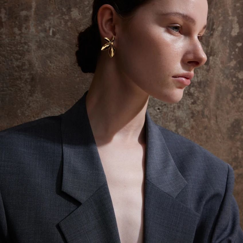 Elanora Leaf Bloom Studs