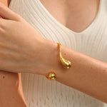 Load image into Gallery viewer, Serelis Twist Cuff
