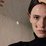 Load image into Gallery viewer, Auréa Butterfly Shell Necklace
