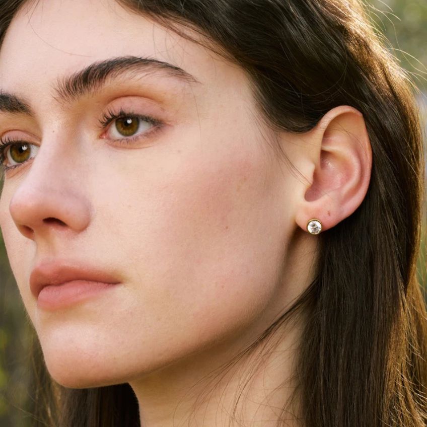 Lumira Spark Studs
