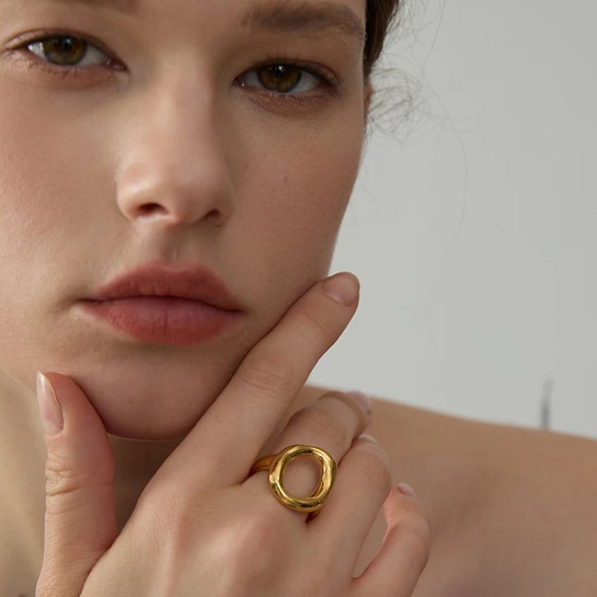 Auren Hollow Geometry Ring