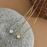Load image into Gallery viewer, Necklace Lune Brillante
