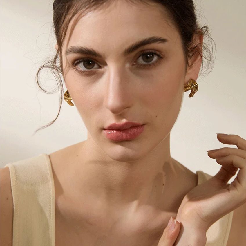 Earrings Fiore Irregular – Sculpted Floral Metal Studs