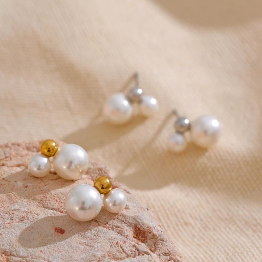 Earrings Lumi Mini – Small Pearl Studs in Gold or Platinum Finish