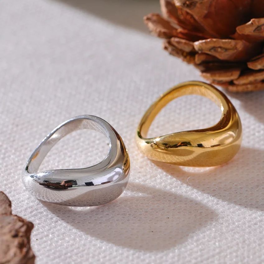 Nuvell Smooth Geometry Ring