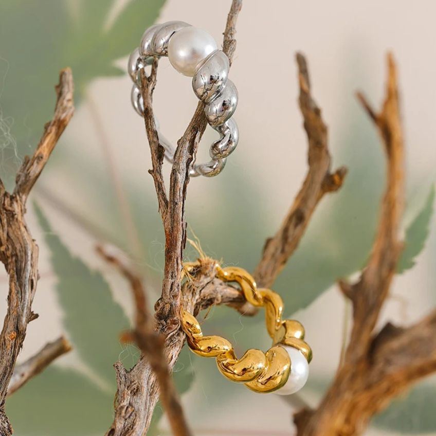 Marisse Pearl Twist Ring