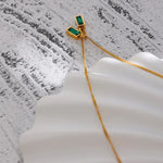 Load image into Gallery viewer, Collier Émeraude Élégance
