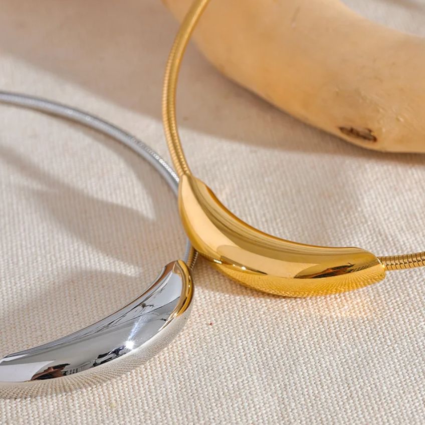 Necklace Oro Line